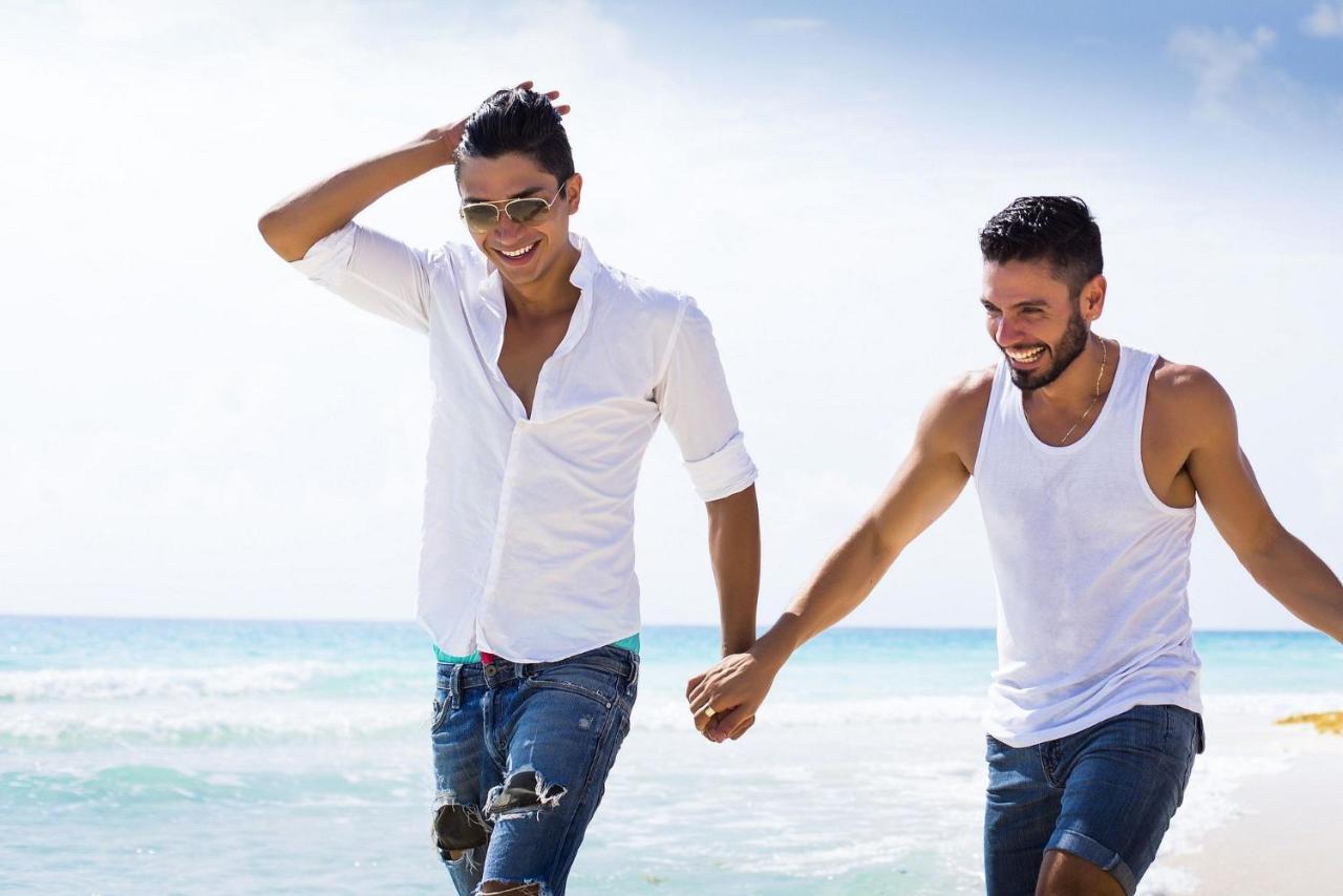 Guaralux - Luxo, exclusividade e mar! Casa de férias *